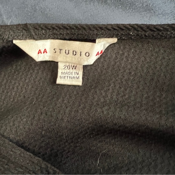 Plus Size Studio AA Black With White Stripes Dress Size 20W MIDI Party Cruise - Picture 3 of 3